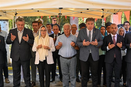 15 Temmuz Demokrasi ve Milli Birlik Günü Anma Programı Kapsamında Yalova Şehitliği’nde Kur’an-ı Kerim Tilaveti Okundu Dua Edildi