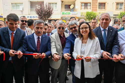 Vali Dr. Hülya Kaya'nın Katılımıyla, Türk Sağlık-Sen Hizmet Binası Açılıdı