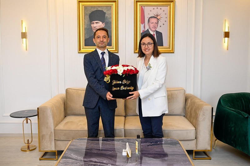 Yalova Bölge Liman Başkanı Deniz Kayadan, Vali Dr. Hülya Kaya'ya Ziyaret